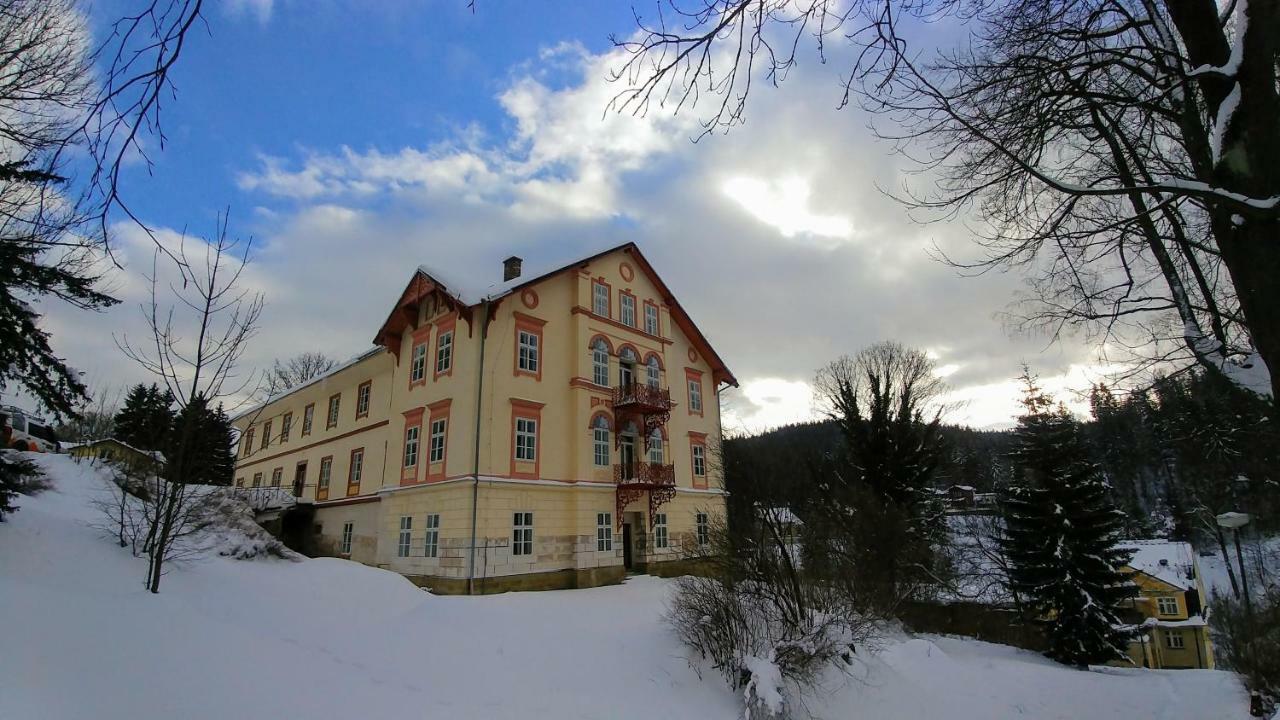 Apartman Janské Lázně Eksteriør bilde